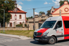 Poptávková doprava PID Haló upravuje provoz na Českobrodsku a Pečecku, přibudou i virtuální zastávky